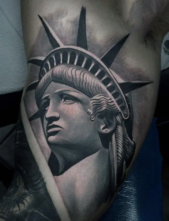 bicep-3d-realistic-statue-of-liberty-male-tattoo