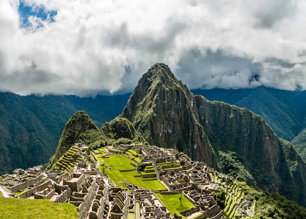 machu-picchu-amanecer