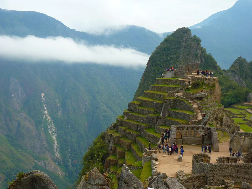 turistas-terrazas-machu-picchu