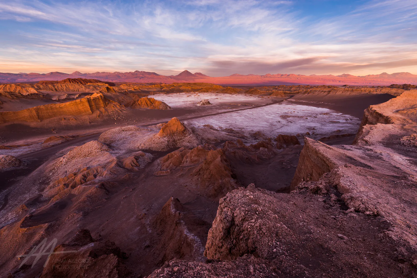 romántico-atardecer-valle-de-la-luna