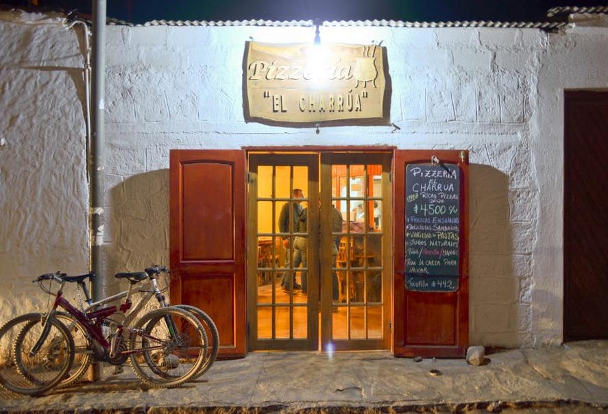 pizzeria-el-charrua-exterior