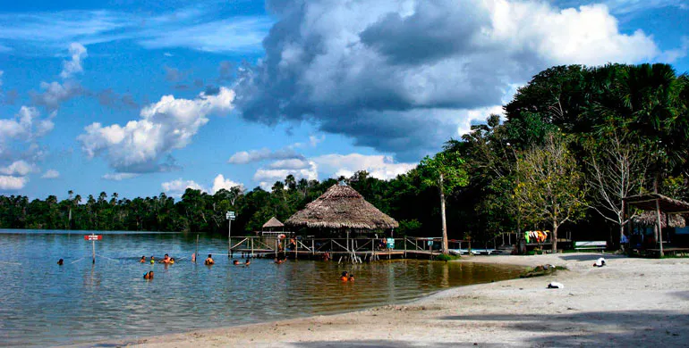 Complejo turistico en la selva de iquitos