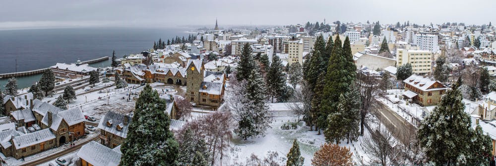 Ciudad de Bariloche nevada