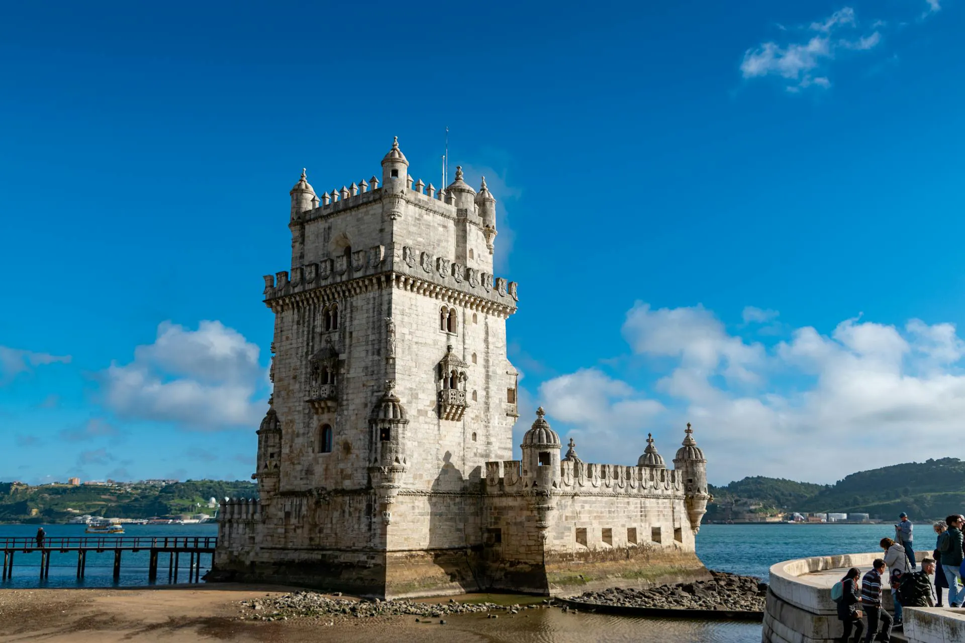 Torre medieval en Belem cerca de Lisboa